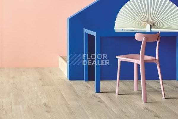 Плитка ПВХ Quick Step Vinyl Medium Planks AVMP AVMP40103   Дуб хлопковый бежевый фото 6 | FLOORDEALER